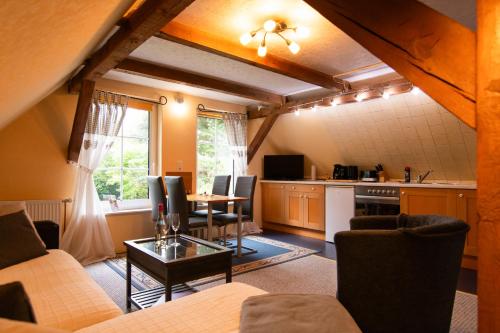 Η κουζίνα ή μικρή κουζίνα στο Inselromantik Rügen, DZ Moonlight und App Country Inn