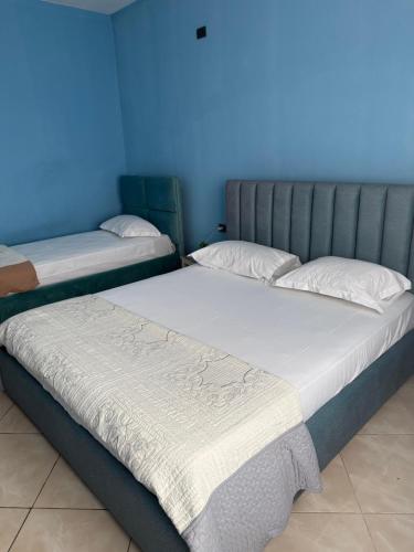 Spacious Triple Room with Balcony