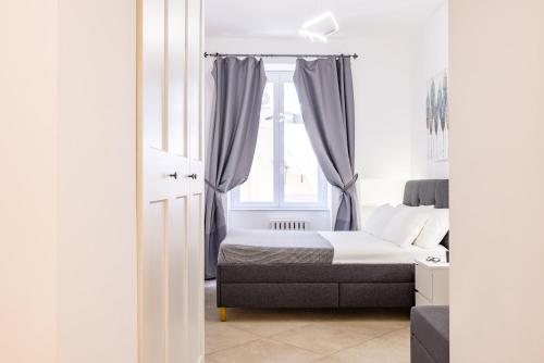 Chiaia Boutique Flat by Napoliapartments