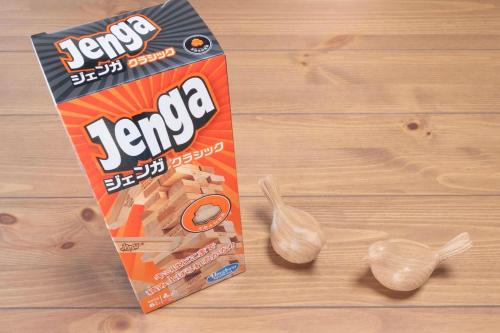 a box of japanese rice cereal on a wooden table at 鎌倉逗子の隠れ古民家宿ことり庵 in Zushi