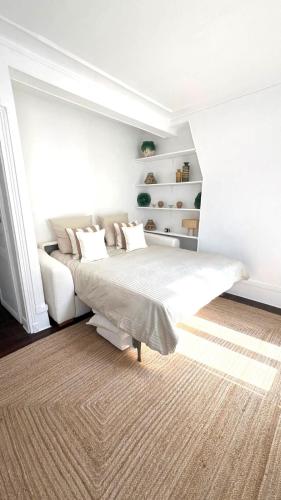 Maison Abbesses Montmartre
