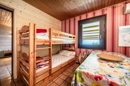 Ένα ή περισσότερα κρεβάτια σε δωμάτιο στο Chalet la Bartavelle - Morillon
