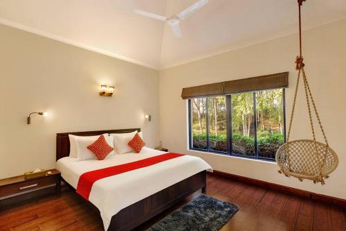 Cama o camas de una habitación en 4 Lake View Manesar Golf Villa
