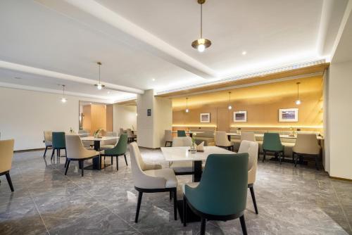 Гостиная зона в Atour Hotel Suzhou Dushu Lake Higher Education District