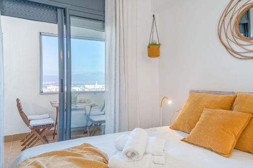 Milenial Immo Panoramic views Empuriabrava with pool