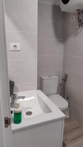 Ένα μπάνιο στο Loft noemi