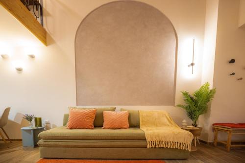 Vayas Residences - Agora