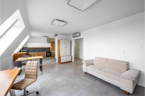 Stylish 3-Room Flat City Views