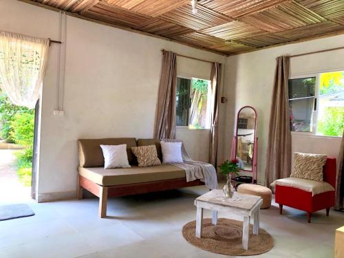 Galeriebild der Unterkunft Petite maison 2ch a deux pas de la route principale in Andilana