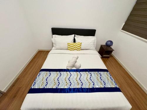Ένα ή περισσότερα κρεβάτια σε δωμάτιο στο M Vertica Residence in KL