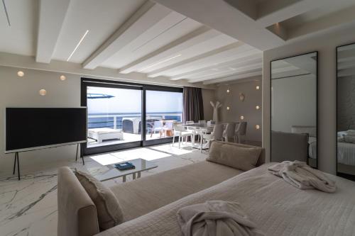 Numi Suites photo 2