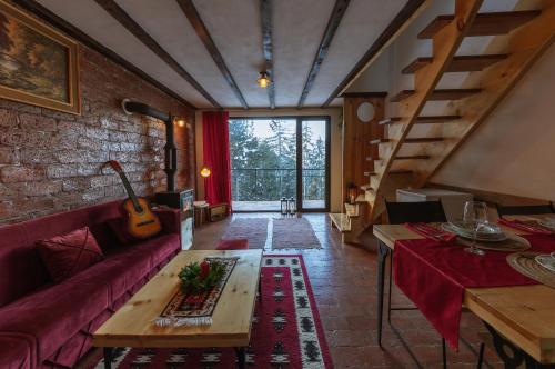 Fotografie z fotogalerie ubytování Guri i Kuq Hotel & Vila v destinaci Peje
