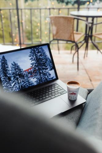 Fotografie z fotogalerie ubytování Guri i Kuq Hotel & Vila v destinaci Peje