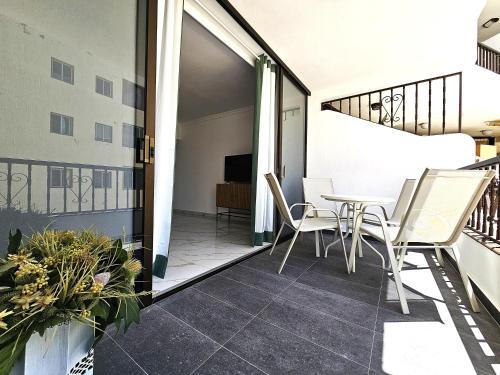 Ada's Nirvana, Heart of Los Cristianos