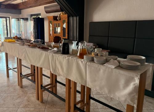 Jídlo v hotelu nebo okolí