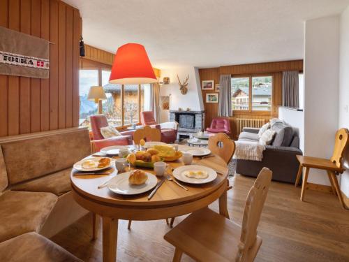 Apartment La Toura by Interhome