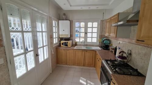 Η κουζίνα ή μικρή κουζίνα στο Dar Narcisse