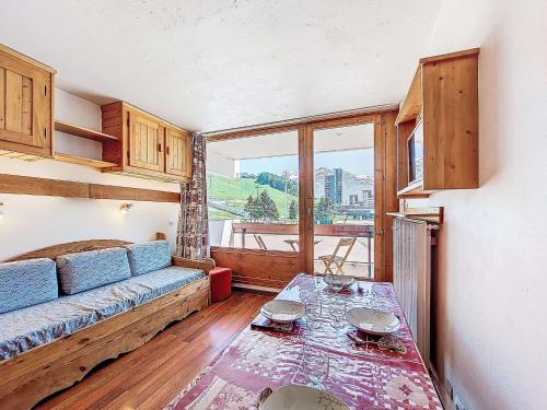 Apartment Chavière 120 by Interhome