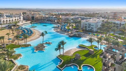 Bazen v nastanitvi oz. blizu nastanitve Pickalbatros Sands Port Ghalib