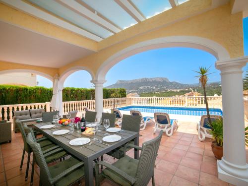 Holiday Home Sandra by Interhome