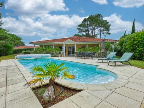 Πισίνα στο ή κοντά στο Holiday Home Eden Parc by Interhome
