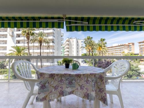 Apartment China by Interhome