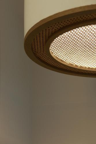 a close up of a light on a ceiling at 汕头寂居 Shantou Ancient City Design Hotel in Shantou