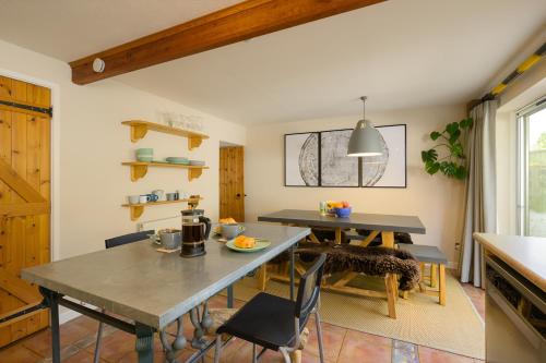 Gambar di galeri bagi Cosy House Close To Stunning Beaches di Braunton