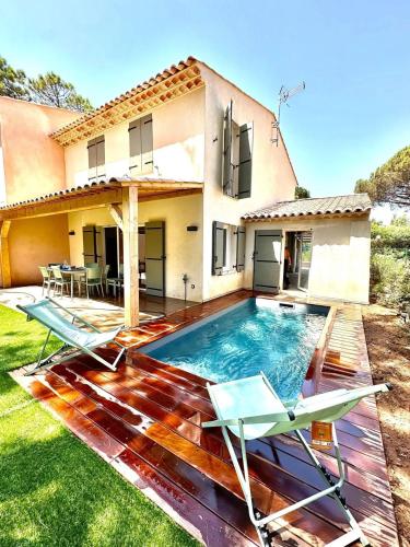 Villa confortable à Sainte-Maxime avec piscine privée