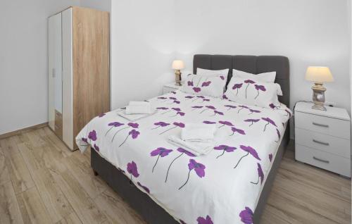 Beautiful Apartment In Umag