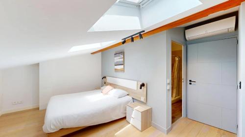 Hyper centre T3 duplex-terrace, Esquirol