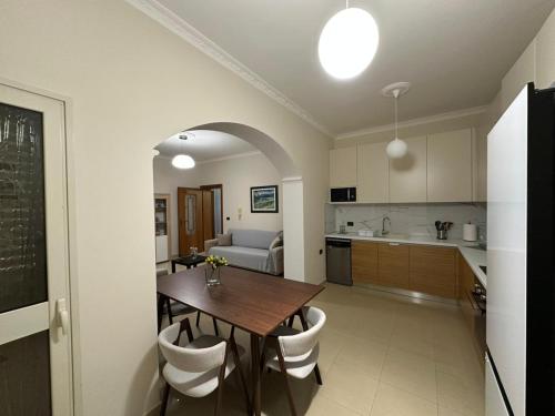 Кухня или мини-кухня в Villa Itaca
