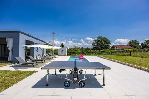 Hera Countryside Villa by Qubo Villas