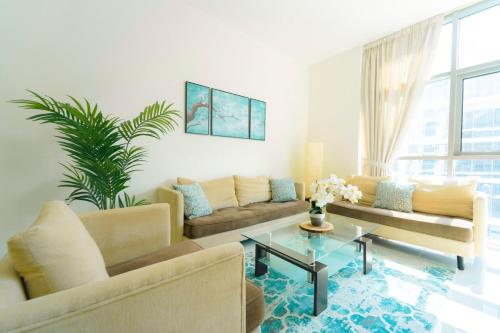 AWS Holiday Homes - Charming stay near Golf Course