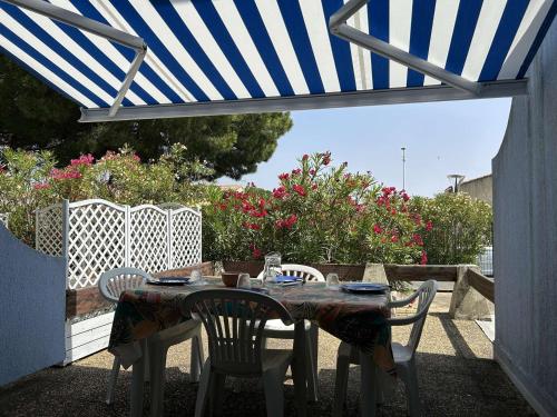 Studio cabine 4 pers avec piscine, terrasse, proche commodités - Grau-du-Roi - FR-1-250-140