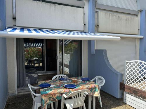 Studio cabine 4 pers avec piscine, terrasse, proche commodités - Grau-du-Roi