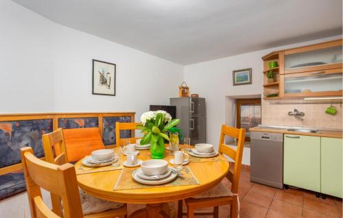 2 Bedroom Gorgeous Home In Malinska Dubasnica
