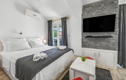 Luxurious Apartment In Vodice With Swimming Pool