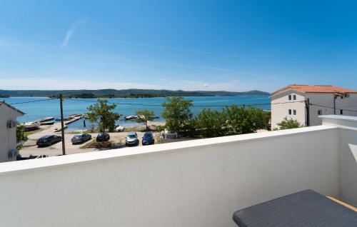 Stunning Apartment In Turanj With Wifi