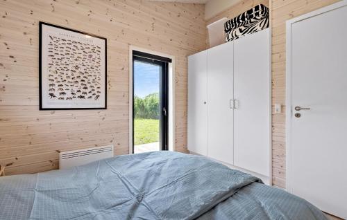 Katil atau katil-katil dalam bilik di Gorgeous Home In Frørup With Kitchen