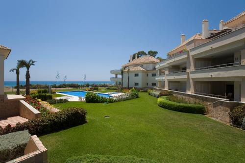 Luxury Beachfront Penthouse Marbella - heated pool & seaviews