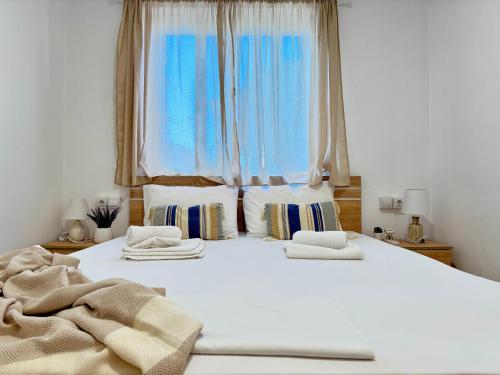 Bright Apartment, Near the Beach - El Greco Apartments No 3