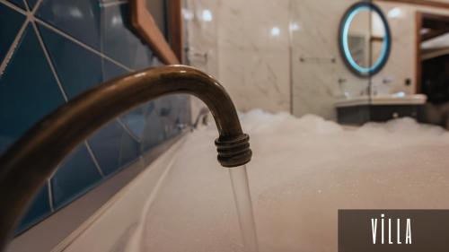 Koupelna v ubytování V Orman Resort