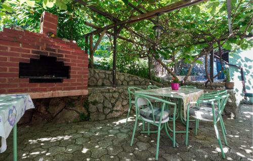 Lovely Apartment In Opatija With Wifi