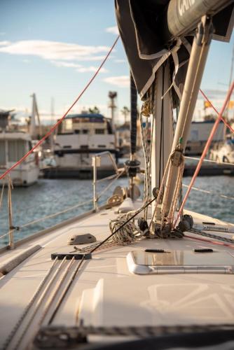 Magnificent sailboat with free parking for cars photo 12