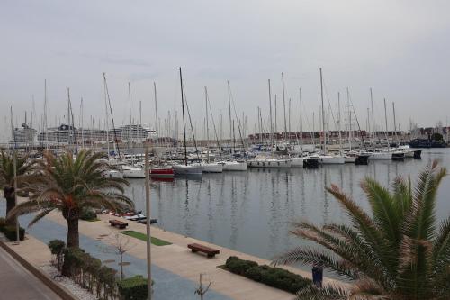 Magnificent sailboat with free parking for cars photo 7