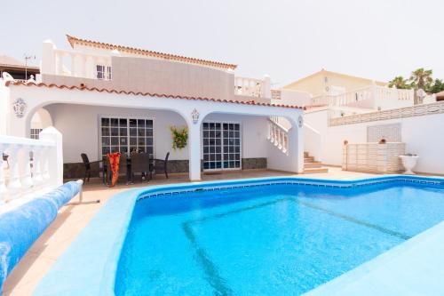 Beautiful 3 Bedroom Holiday Villa