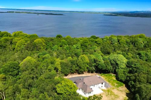 Gallery image of Lough Conn Haven Holiday Home by Trident Holiday Homes in Cuilkillew
