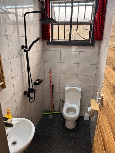 Kupatilo u objektu Baraka Home