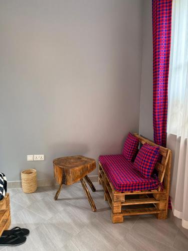 Baraka Home tesisinde bir oturma alanı